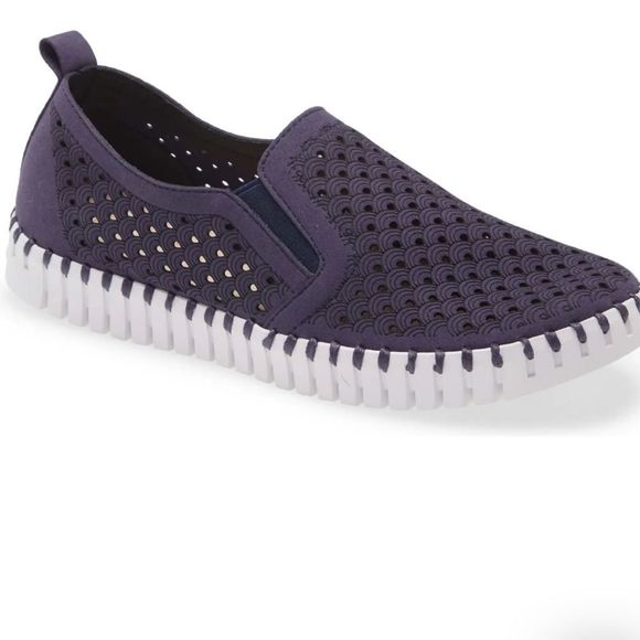 Ilse Jacobsen navy Slip-On Sneakers - Picture 1 of 9